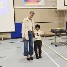 Student receiving Bulldog award